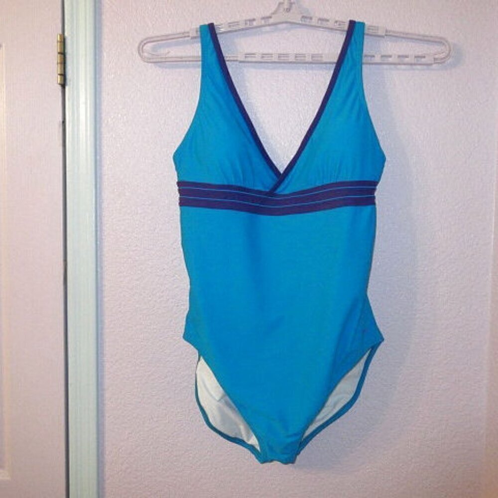 Speedo Swimsuit Womens Size 18 Sculpture Crystalshine UPF One Piece Beach NEW